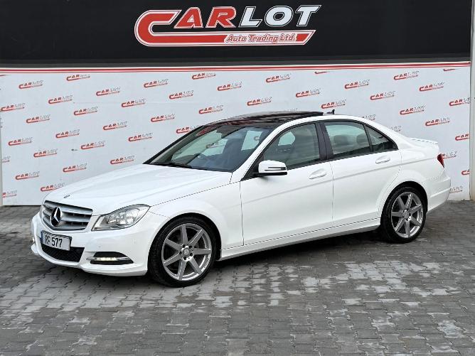 MERCEDES-BENZ  C180